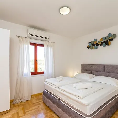 Slavica Holiday home *