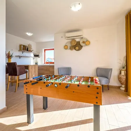 Holiday home Slavica Sveti Filip i Jakov