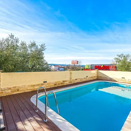 Holiday home Slavica