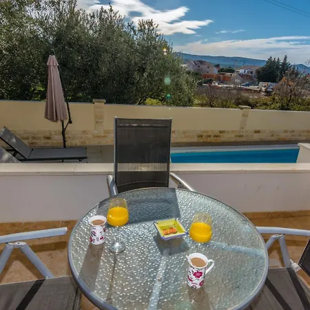 Slavica Tatil Evi Sveti Filip i Jakov